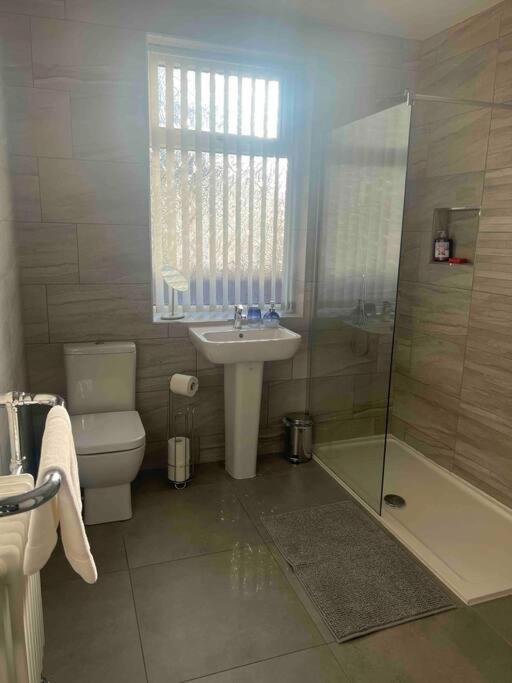 Anfield Home Sleeps 5 Close To Lfc Free Parking Liverpool Zewnętrze zdjęcie